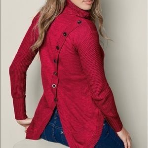 Venus red sweater with buttons